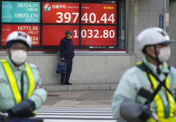 Borsa: Tokyo, apertura in rialzo (+0,48%)