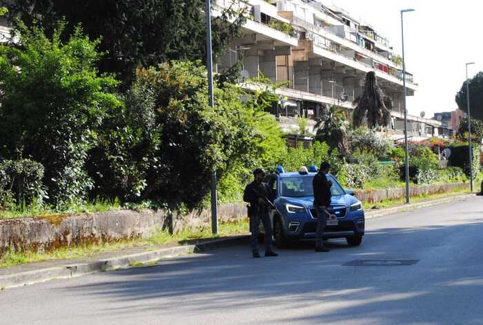 Operazione 'Alto Impatto', polizia assedia Casermone