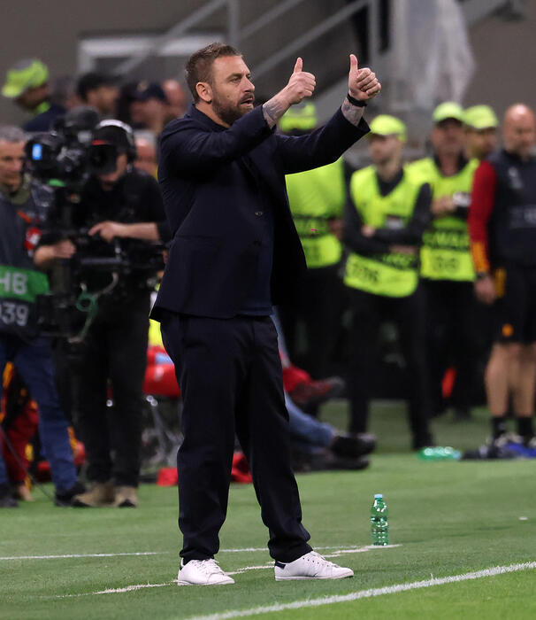 Europa League: De Rossi, mai atteggiamento meno del derby