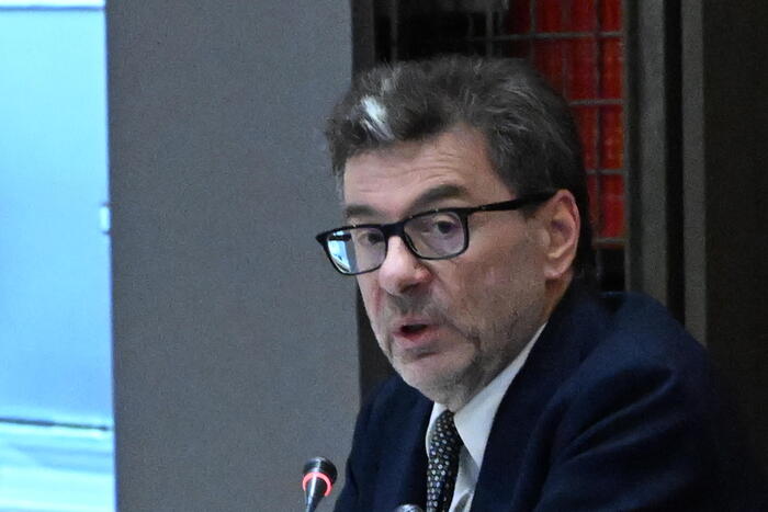 Giorgetti, 'nessuna manovra correttiva, rispetteremo Nadef'