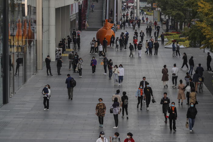 Cina: +5,3% il Pil del primo trimestre, batte le attese