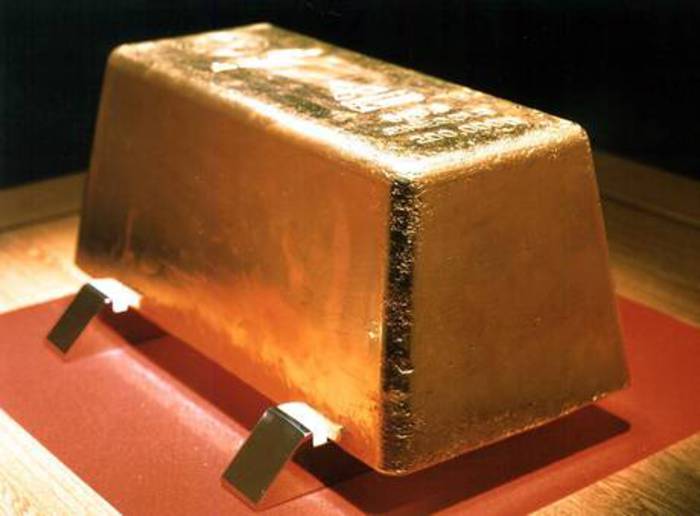 L'oro aggiorna il record sopra 2.320 dollari l'oncia