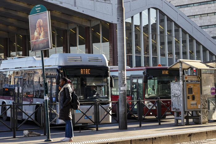 Spettro rincari biglietto bus Roma. Pd, appello a Regione