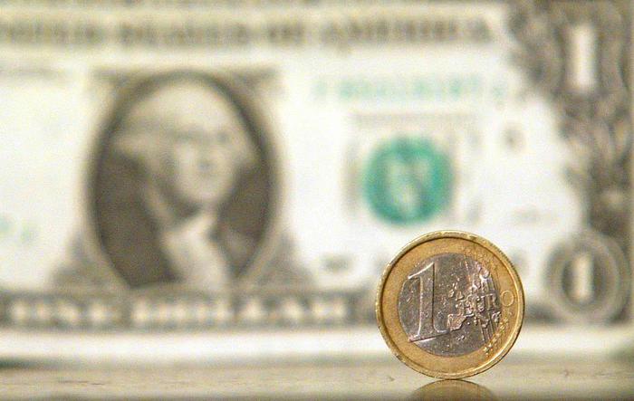Euro poco mosso, scambiato a 1,0775 dollari