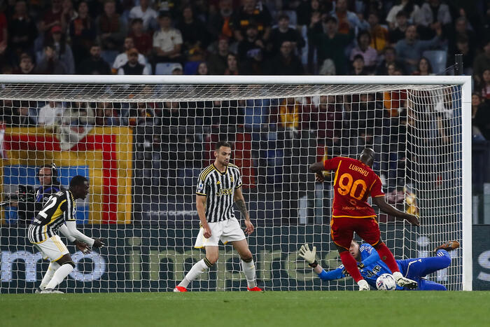 Fra Roma e Juventus finisce 1-1