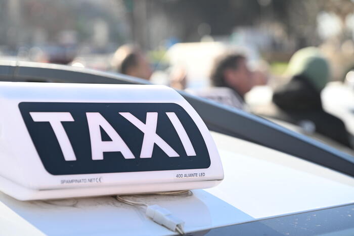 Assessore Roma, 'mille licenze taxi, a fine settembre vincitori'