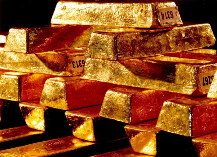 L'oro è poco mosso in avvio a 2.315 dollari l'oncia