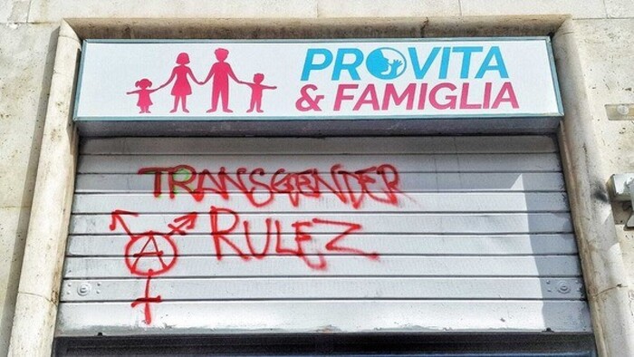 Pro Vita, 'vandalizzata la nostra sede' a Roma