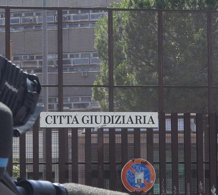 Strage Fidene, killer a marito vittima 'stai zitto ladro'