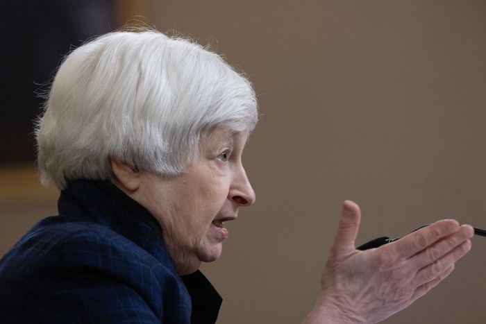 Yellen, sovraccapacità Cina minaccia tutti, fronte sia unito