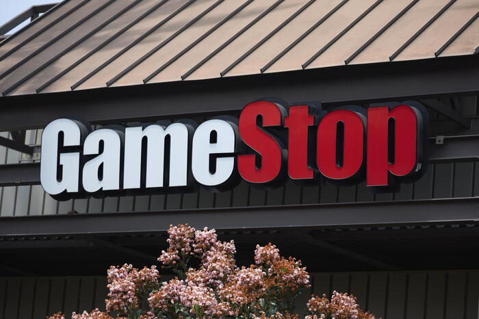 GameStop corre a Wall Street, sale del 75%