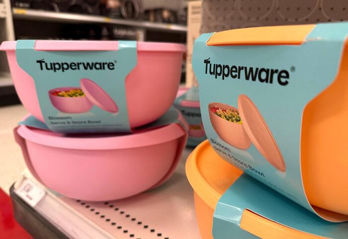 Addio ai tè con Tupperware, l'azienda avvia la procedura di fallimento