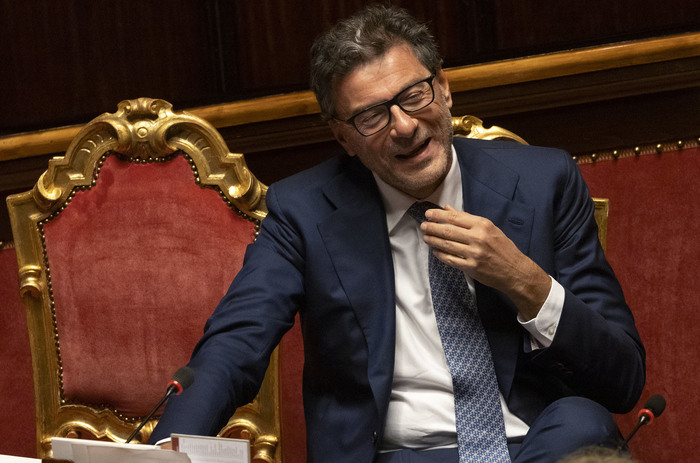 Giorgetti, dal clima rischi per la stabilità economica