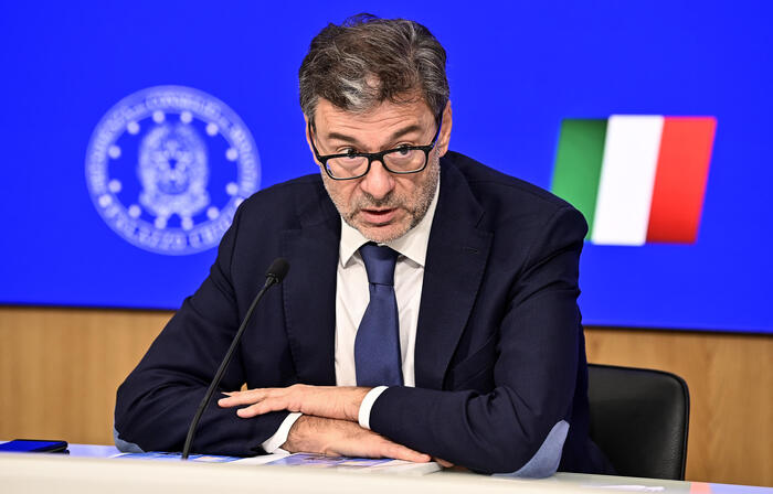 Giorgetti presiede la ministeriale del G7 sull'Africa