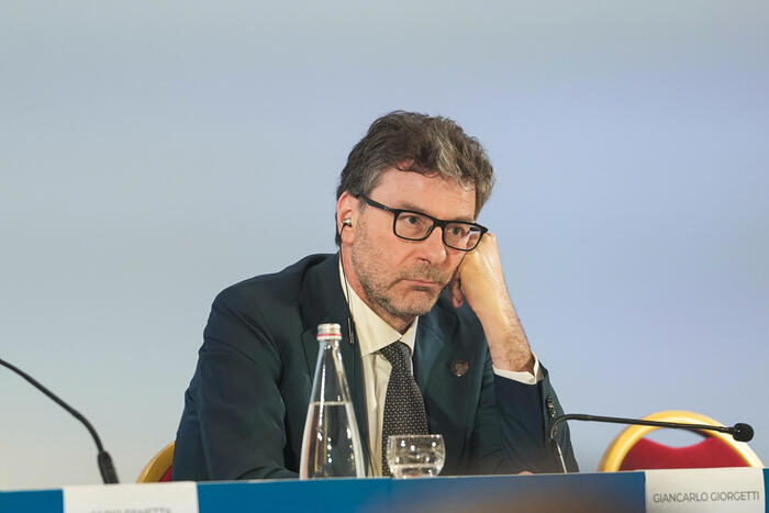 Giorgetti tira dritto. L'ipotesi Ires agita la maggioranza