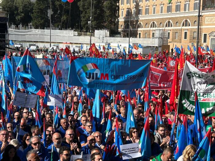 Sciopero della filiera automotive, al via la manifestazione