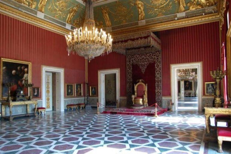 Sala del Trono del Palazzo Reale di Napoli